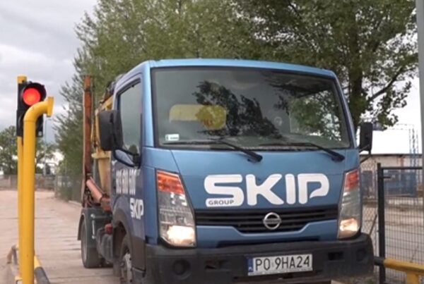 ciężarówka SKIP Group